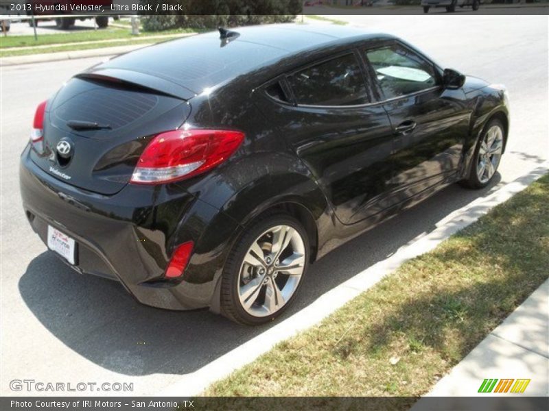 Ultra Black / Black 2013 Hyundai Veloster