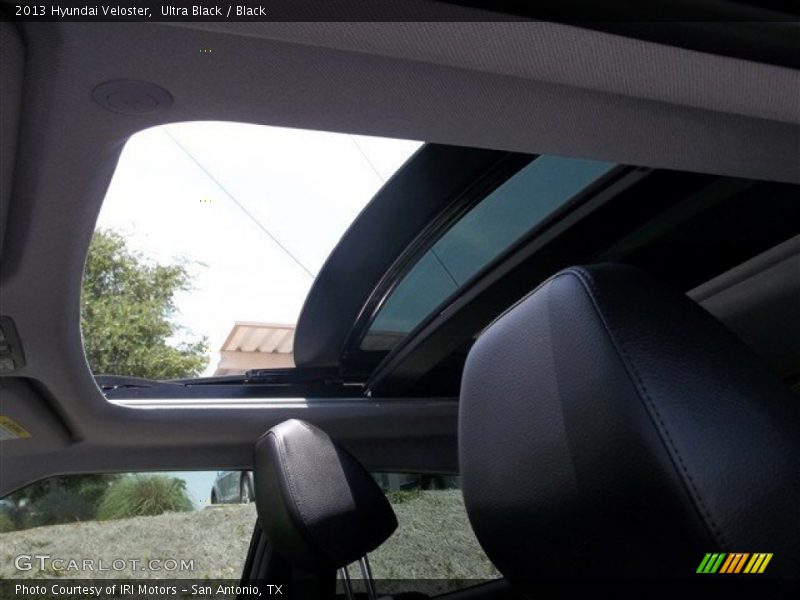 Ultra Black / Black 2013 Hyundai Veloster