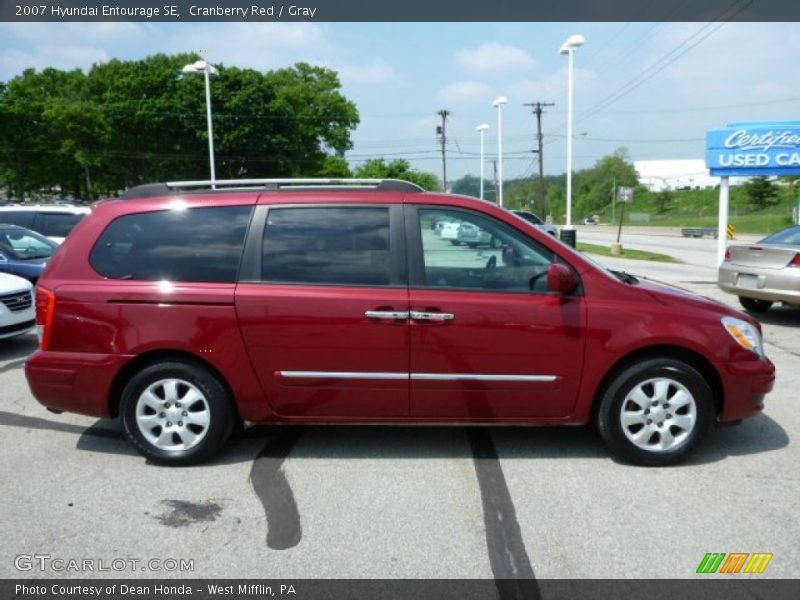 Cranberry Red / Gray 2007 Hyundai Entourage SE