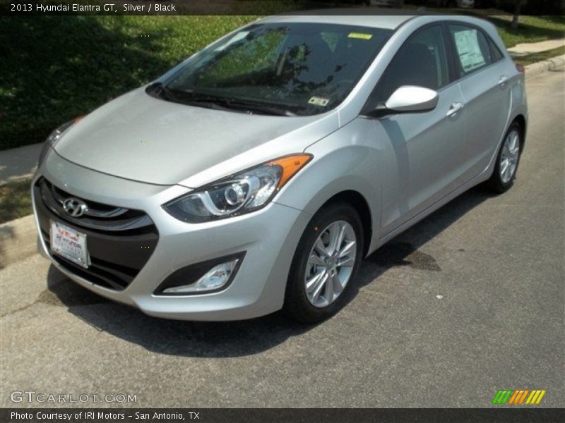 Silver / Black 2013 Hyundai Elantra GT