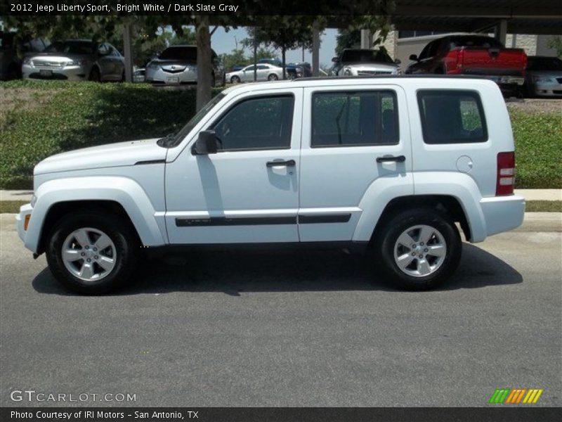 Bright White / Dark Slate Gray 2012 Jeep Liberty Sport