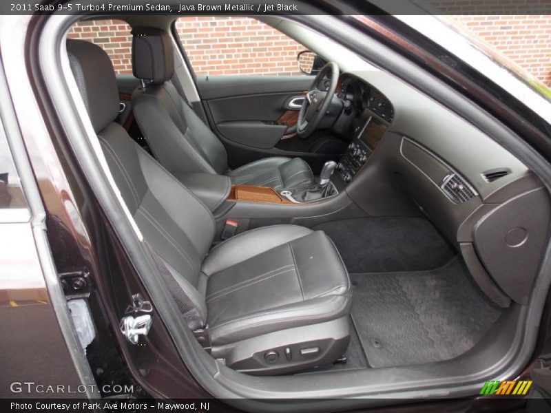 Front Seat of 2011 9-5 Turbo4 Premium Sedan