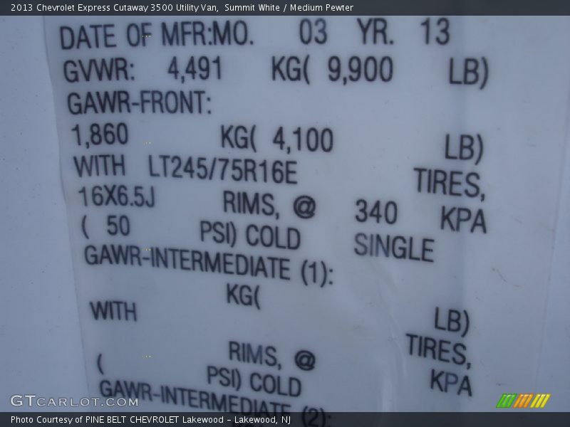 Summit White / Medium Pewter 2013 Chevrolet Express Cutaway 3500 Utility Van