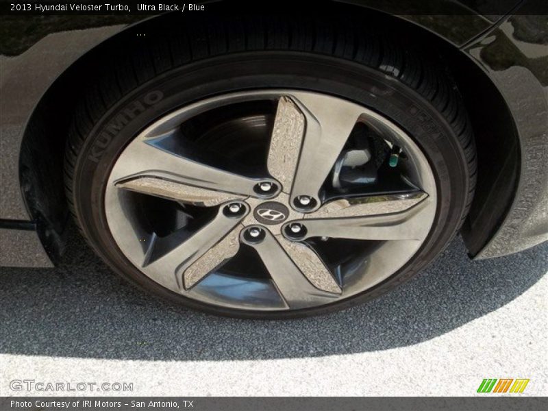 Ultra Black / Blue 2013 Hyundai Veloster Turbo