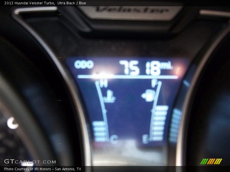 Ultra Black / Blue 2013 Hyundai Veloster Turbo