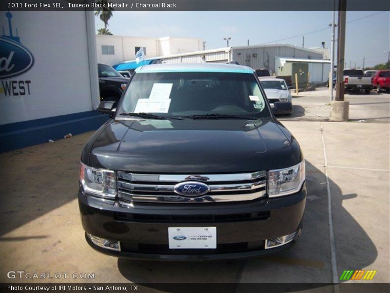 Tuxedo Black Metallic / Charcoal Black 2011 Ford Flex SEL