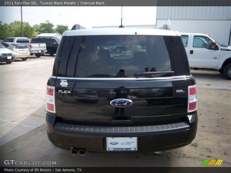 Tuxedo Black Metallic / Charcoal Black 2011 Ford Flex SEL