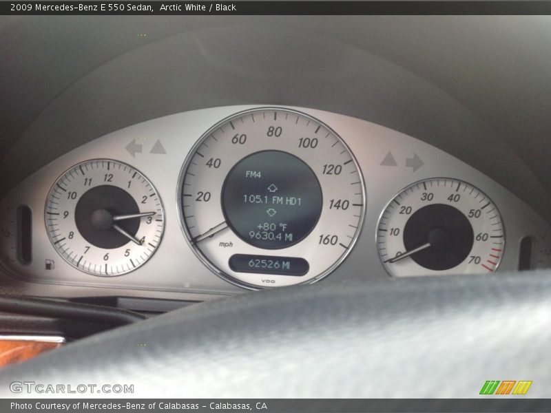 Arctic White / Black 2009 Mercedes-Benz E 550 Sedan