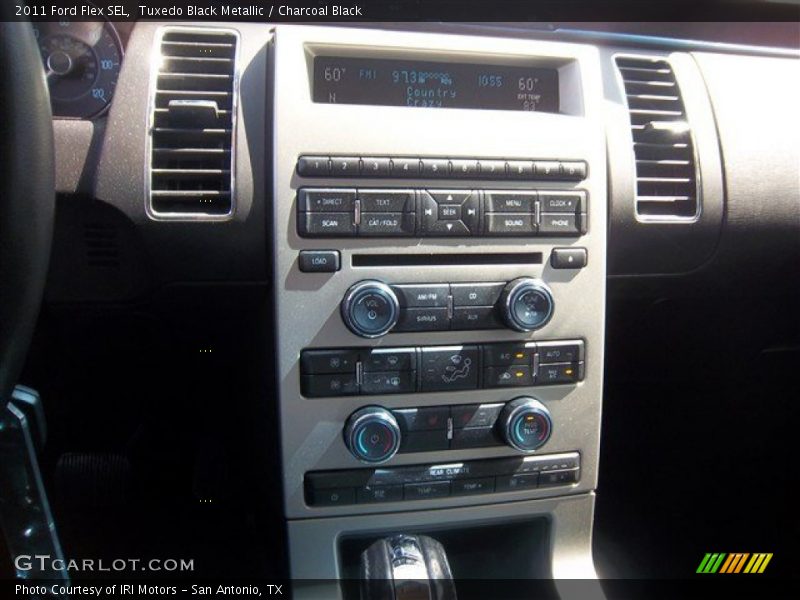 Tuxedo Black Metallic / Charcoal Black 2011 Ford Flex SEL