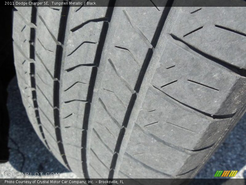 Tungsten Metallic / Black 2011 Dodge Charger SE