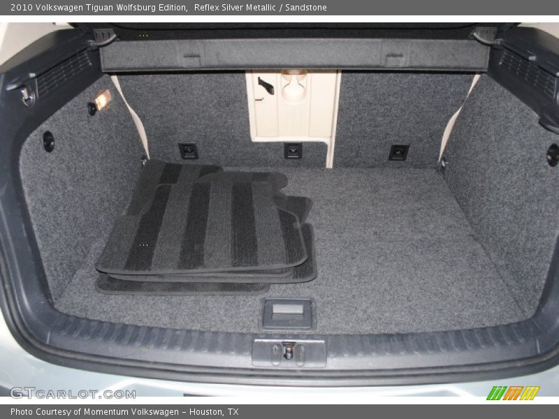 Reflex Silver Metallic / Sandstone 2010 Volkswagen Tiguan Wolfsburg Edition