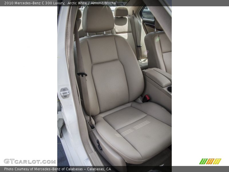 Arctic White / Almond/Mocha 2010 Mercedes-Benz C 300 Luxury