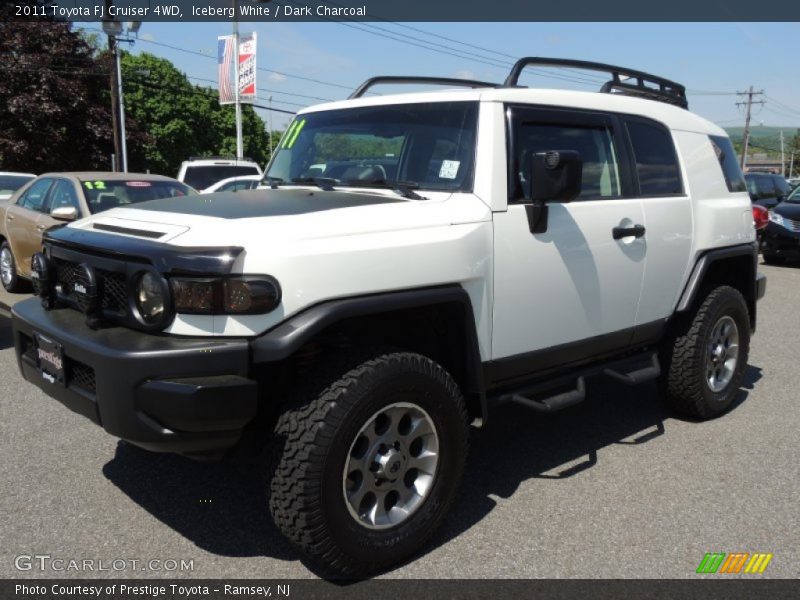 Iceberg White / Dark Charcoal 2011 Toyota FJ Cruiser 4WD