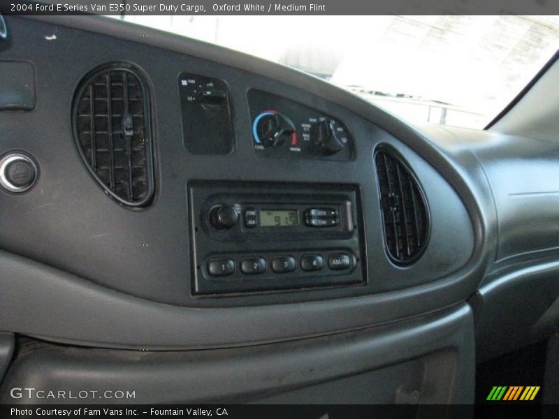 Oxford White / Medium Flint 2004 Ford E Series Van E350 Super Duty Cargo