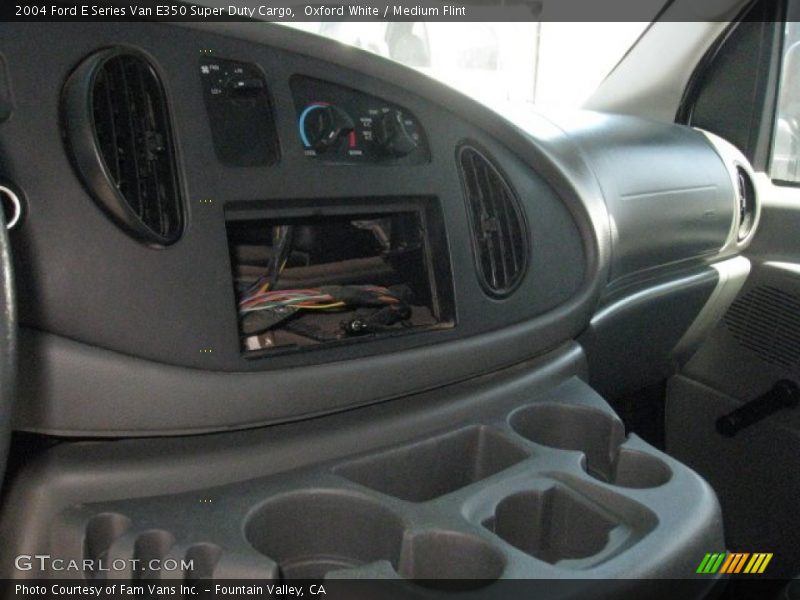 Oxford White / Medium Flint 2004 Ford E Series Van E350 Super Duty Cargo