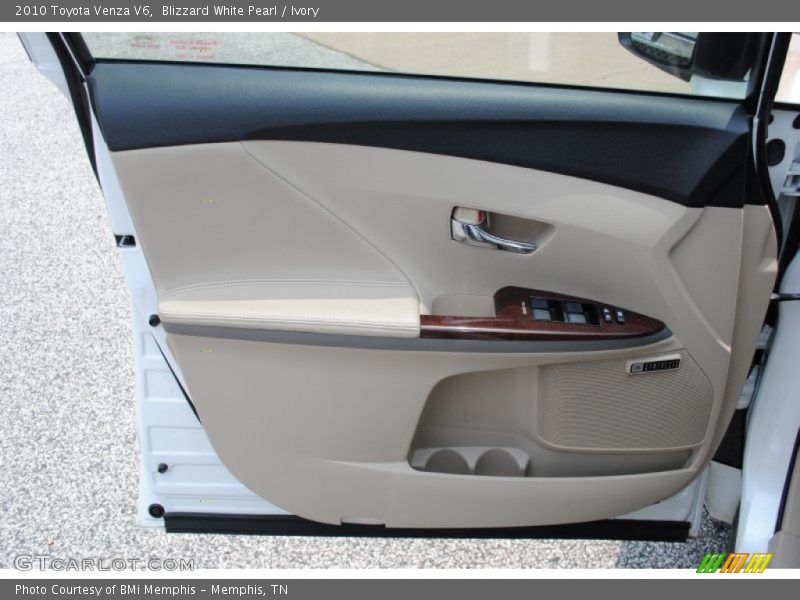 Blizzard White Pearl / Ivory 2010 Toyota Venza V6