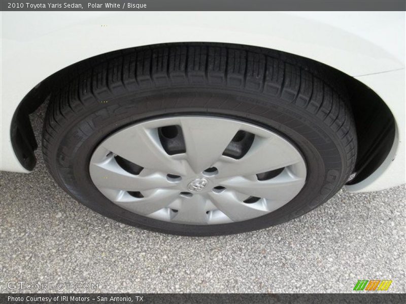 Polar White / Bisque 2010 Toyota Yaris Sedan