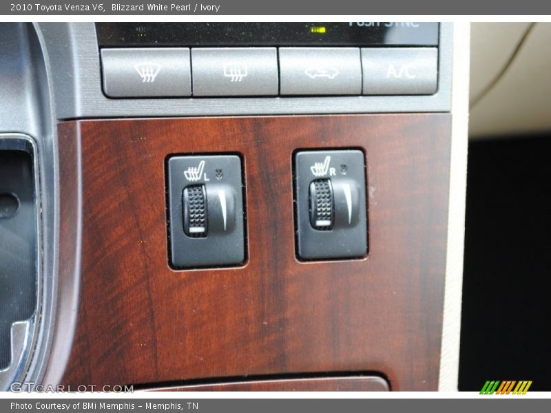Blizzard White Pearl / Ivory 2010 Toyota Venza V6