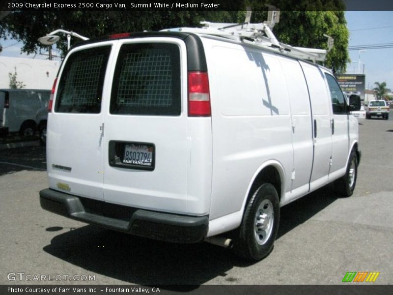 Summit White / Medium Pewter 2009 Chevrolet Express 2500 Cargo Van