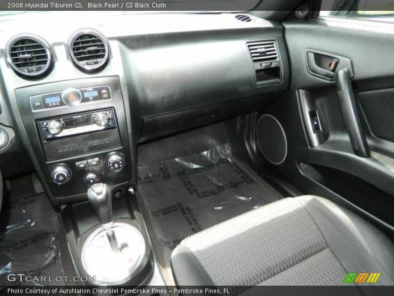 Black Pearl / GS Black Cloth 2008 Hyundai Tiburon GS