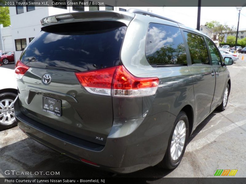 Cypress Green Pearl / Bisque 2011 Toyota Sienna XLE