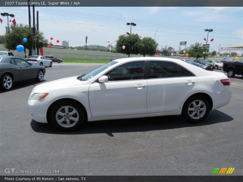 Super White / Ash 2007 Toyota Camry LE