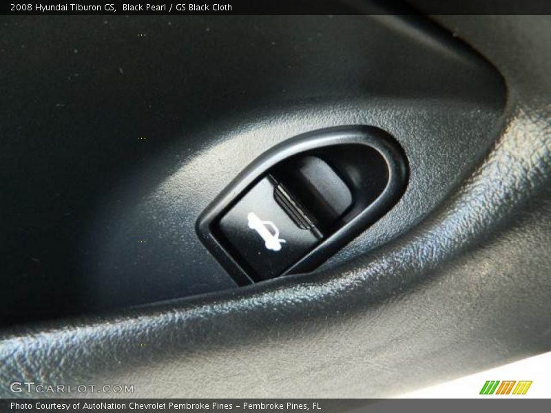 Black Pearl / GS Black Cloth 2008 Hyundai Tiburon GS