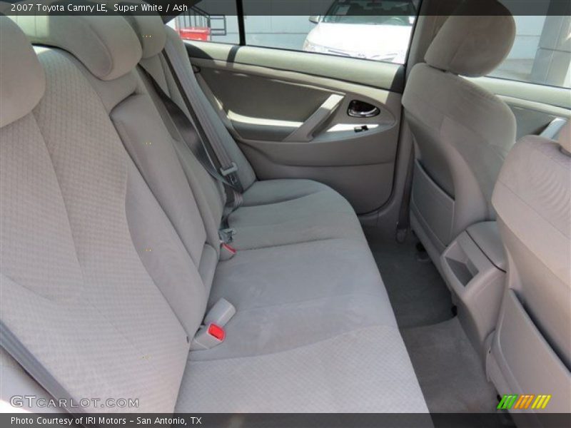 Super White / Ash 2007 Toyota Camry LE