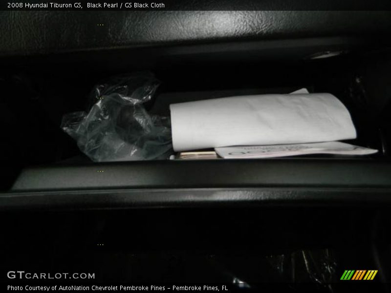 Black Pearl / GS Black Cloth 2008 Hyundai Tiburon GS