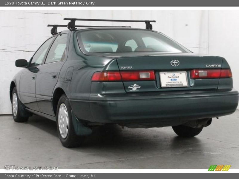 Dark Green Metallic / Gray 1998 Toyota Camry LE