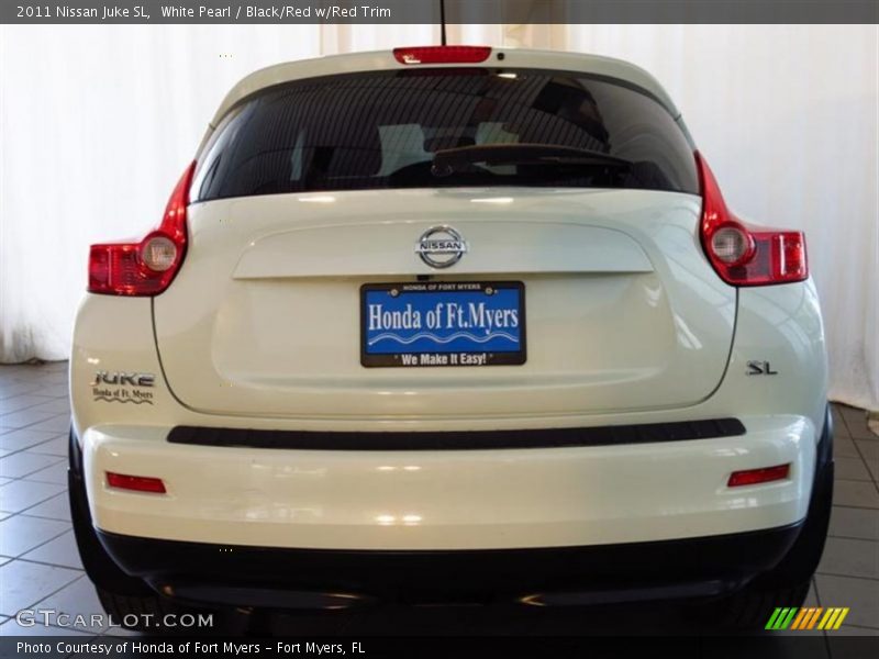 White Pearl / Black/Red w/Red Trim 2011 Nissan Juke SL