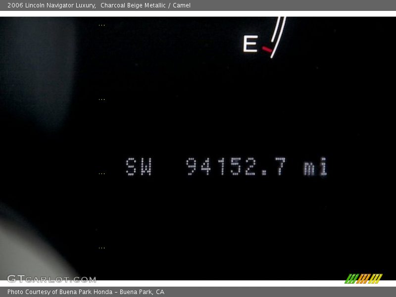 Charcoal Beige Metallic / Camel 2006 Lincoln Navigator Luxury