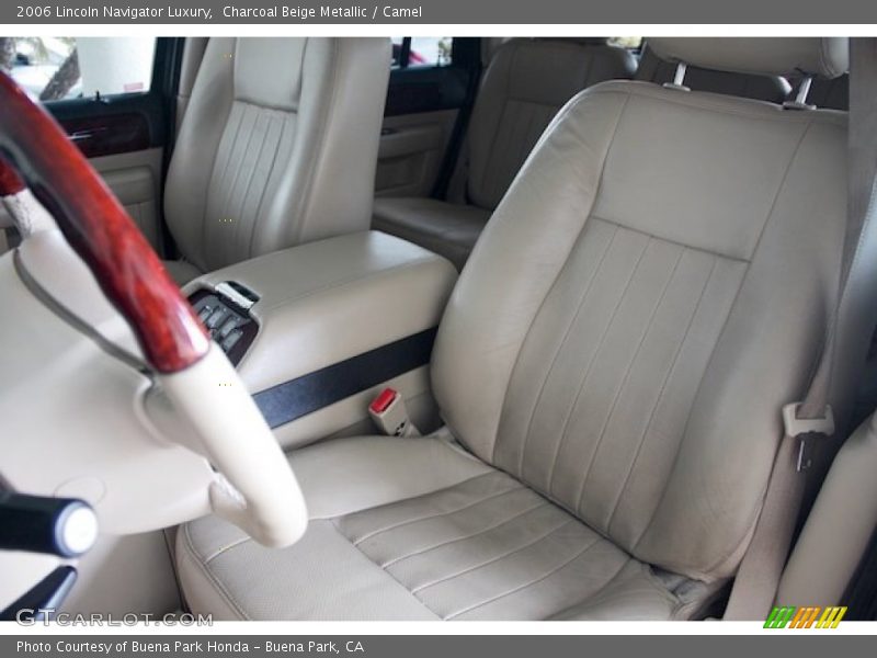 Charcoal Beige Metallic / Camel 2006 Lincoln Navigator Luxury
