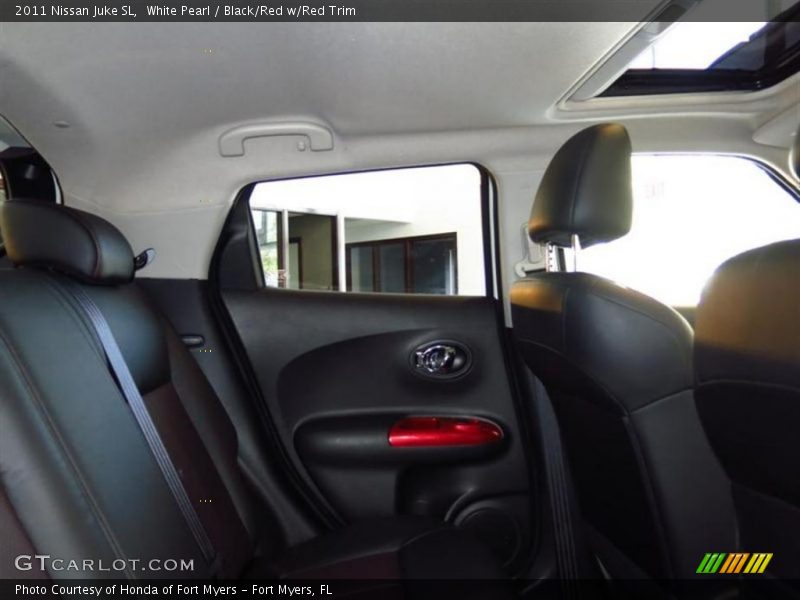 White Pearl / Black/Red w/Red Trim 2011 Nissan Juke SL