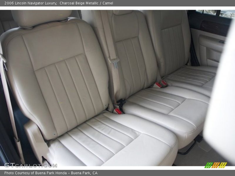 Charcoal Beige Metallic / Camel 2006 Lincoln Navigator Luxury