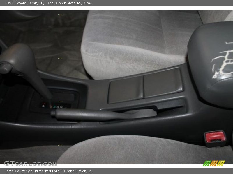 Dark Green Metallic / Gray 1998 Toyota Camry LE
