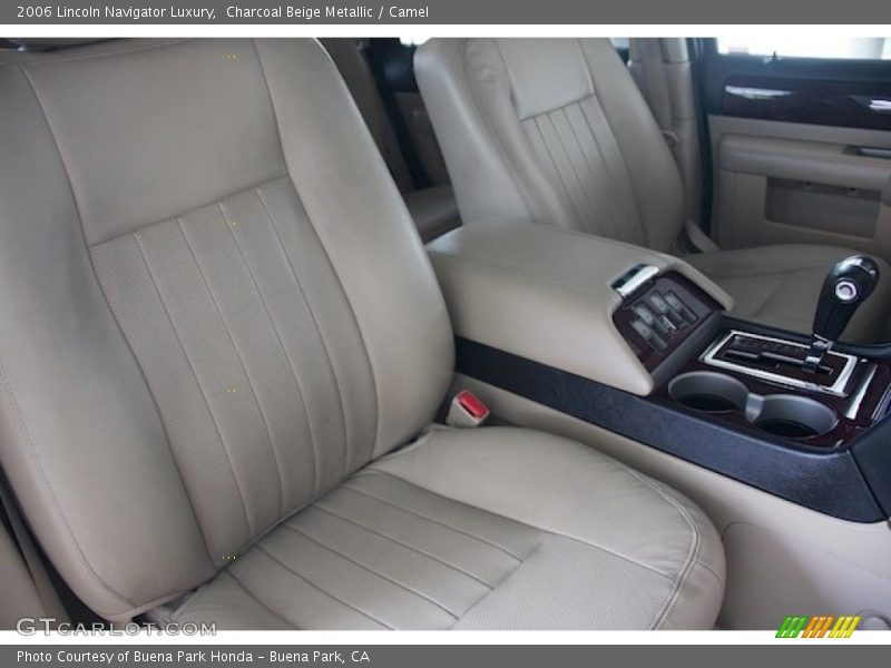 Charcoal Beige Metallic / Camel 2006 Lincoln Navigator Luxury