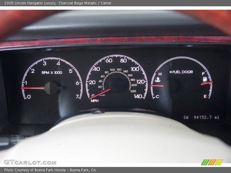  2006 Navigator Luxury Luxury Gauges