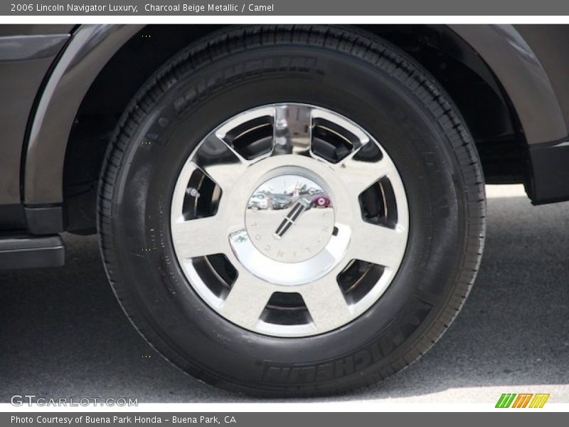 Charcoal Beige Metallic / Camel 2006 Lincoln Navigator Luxury