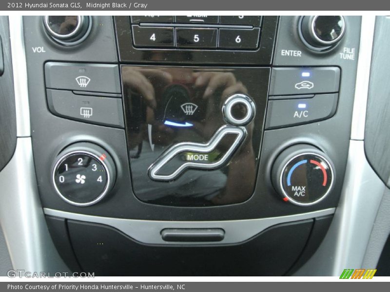 Midnight Black / Gray 2012 Hyundai Sonata GLS
