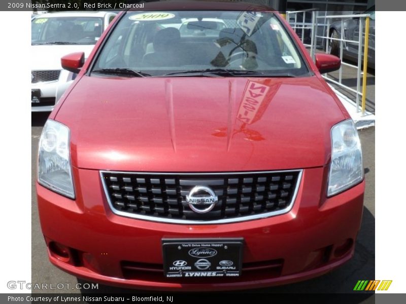 Red Brick / Charcoal 2009 Nissan Sentra 2.0