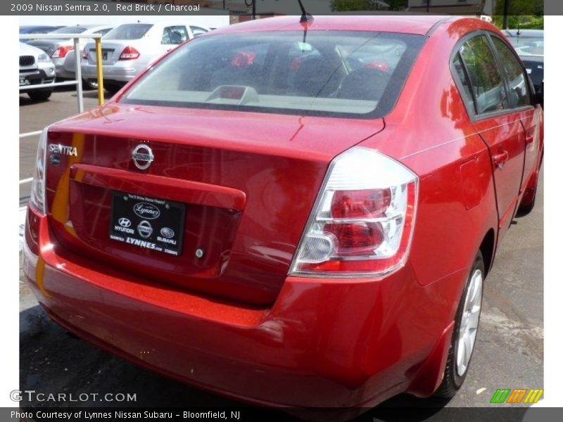 Red Brick / Charcoal 2009 Nissan Sentra 2.0