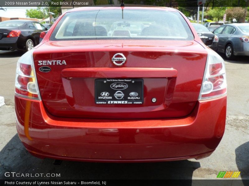 Red Brick / Charcoal 2009 Nissan Sentra 2.0