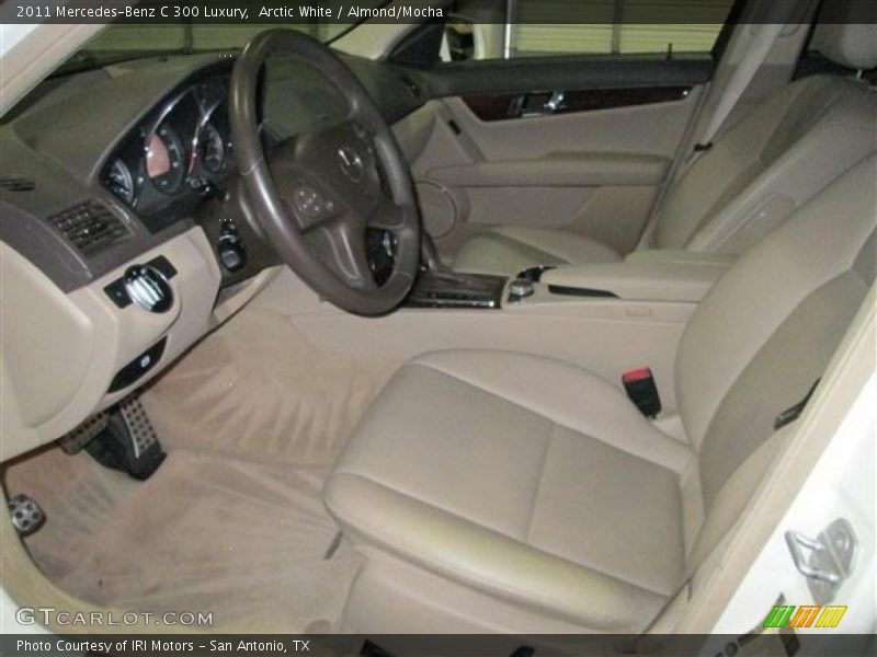 Arctic White / Almond/Mocha 2011 Mercedes-Benz C 300 Luxury