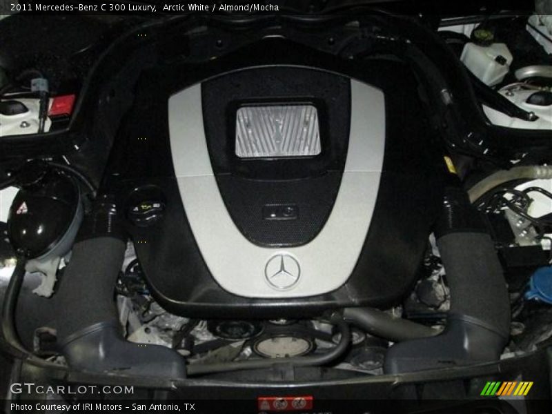 Arctic White / Almond/Mocha 2011 Mercedes-Benz C 300 Luxury