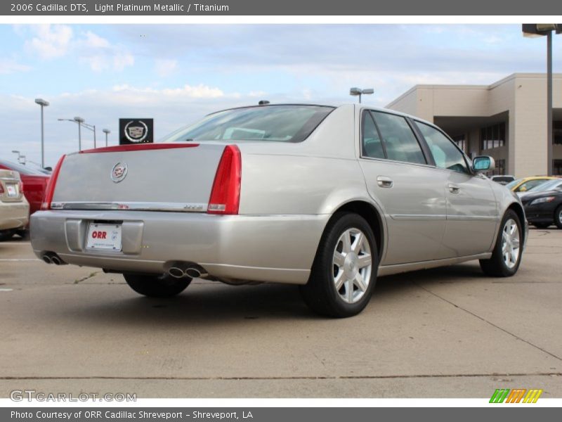 Light Platinum Metallic / Titanium 2006 Cadillac DTS