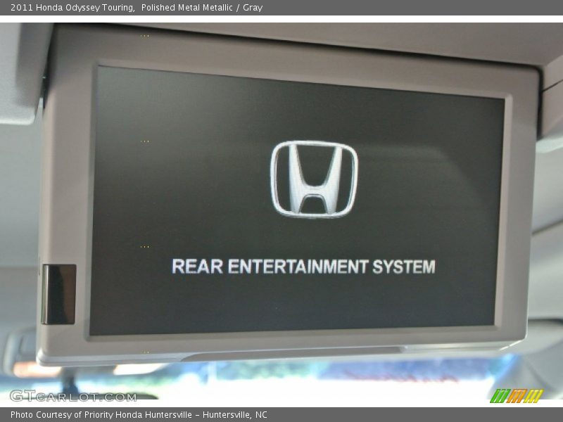 Polished Metal Metallic / Gray 2011 Honda Odyssey Touring