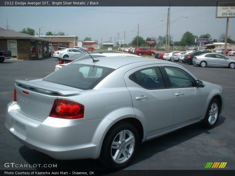 Bright Silver Metallic / Black 2012 Dodge Avenger SXT