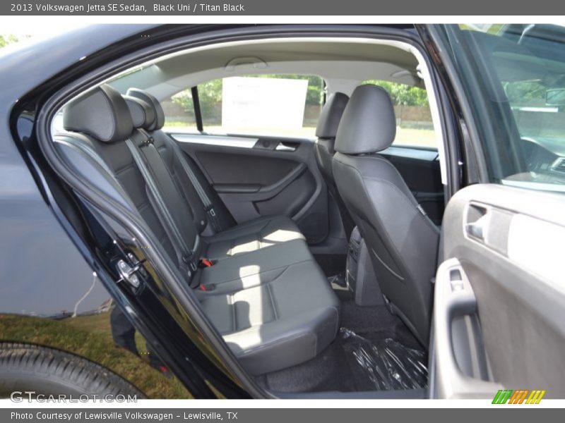 Black Uni / Titan Black 2013 Volkswagen Jetta SE Sedan