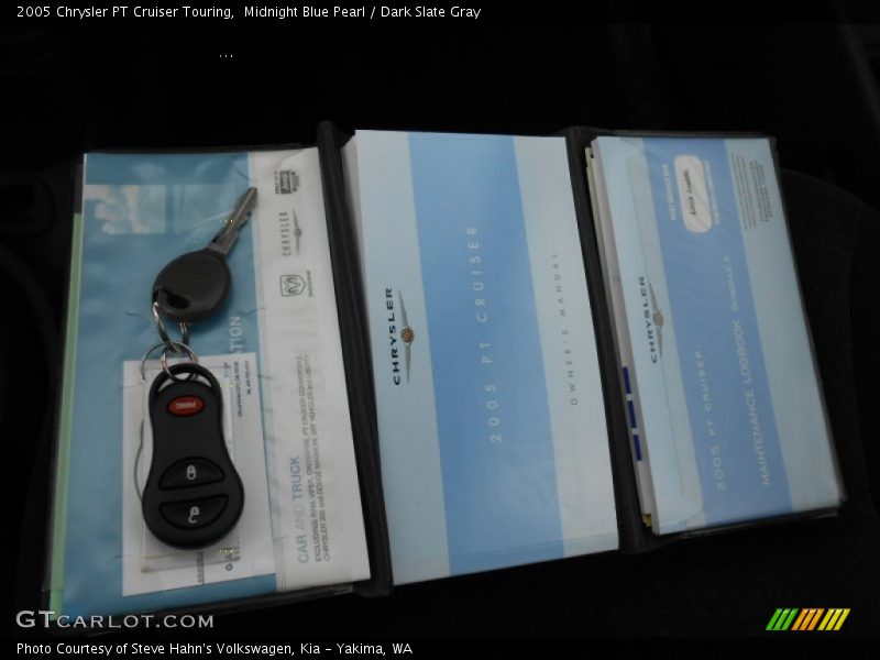 Midnight Blue Pearl / Dark Slate Gray 2005 Chrysler PT Cruiser Touring